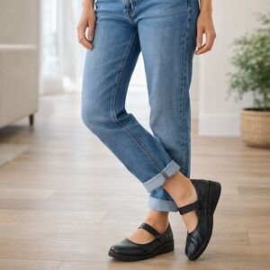 ECCO Womens 38 Black Leather Mary Jane Comfort Shoes Adjustable Strap Size 8